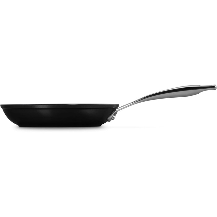 Керамічна сковорода з антипригарним покриттям 20 см LE CREUSET Essential