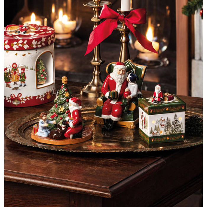 Декорація новорічна Санта на кріслі Christmas Toys Villeroy & Boch