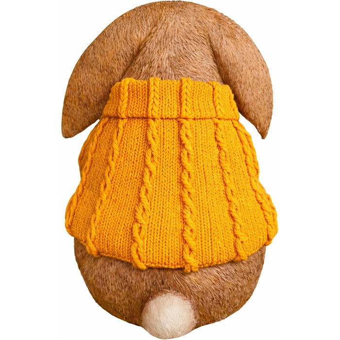 Декоративні фігурки кроликів у помаранчевому светрі colourliving