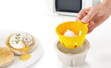 Форма для приготування яєць пашот в мікрохвильовій печі M-Poach Joseph Joseph