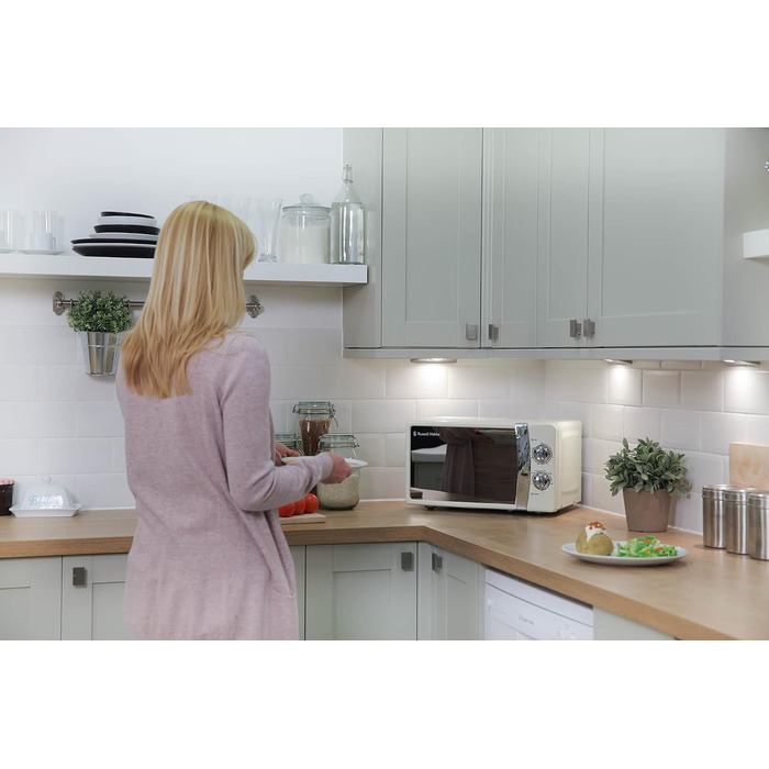 Мікрохвильова піч 17 л, 700 Вт, кремовий RHMM701C Russell Hobbs