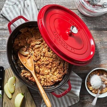 Чавунна жаровня/кокот STAUB, овальна 6,7 л, (31 см, вишнево-червона)
