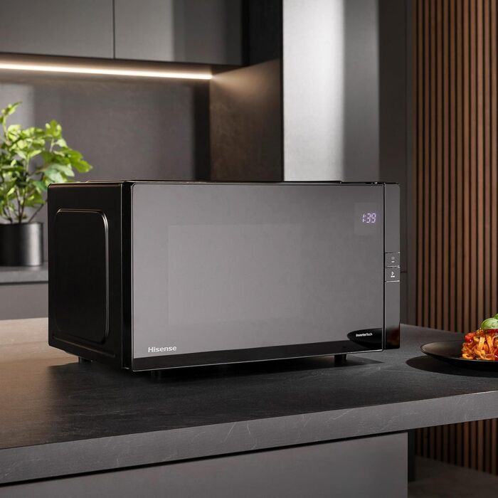 Мікрохвильова піч Hisense H20MOBP1HI / 700 Вт / InverterTech / Керамічне покриття / Преміальне скло / Виготовлена на замовлення, багатофазне приготування / Функція розморожування / 5 рівнів потужності / Блокування від дітей / Чорна (25 л, цифрове керуванн