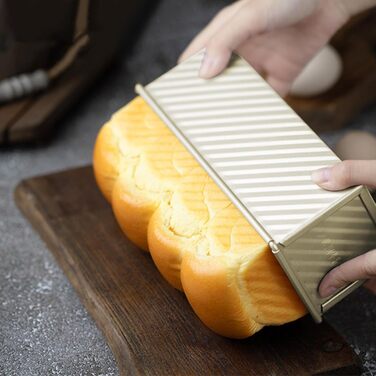 Форма для випікання тостового хліба 1000 г з кришкою, 32 x 12 x 11 см, золотистий Biluer