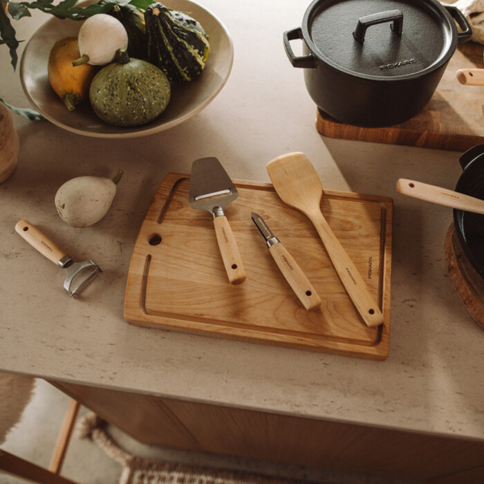 Лопатка с прорезями Fiskars Folken (1075686)