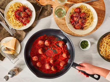 Сковорода с крышкой Tefal Day by Day, 20см, с крышкой, алюминий, бакелит, стекло, черный