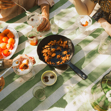 Сковорода чавунна Fiskars Folken 24 см (1075700)