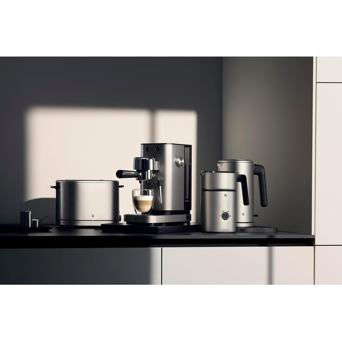 Еспресо-машина 1350 Вт, 15 бар Lono Silk WMF