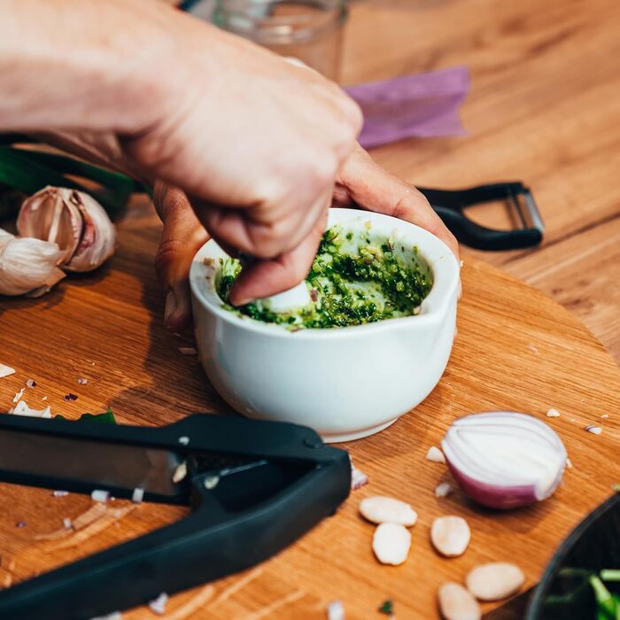 Ступка з товкачем 12 х 6,5 см, білі Fackelmann