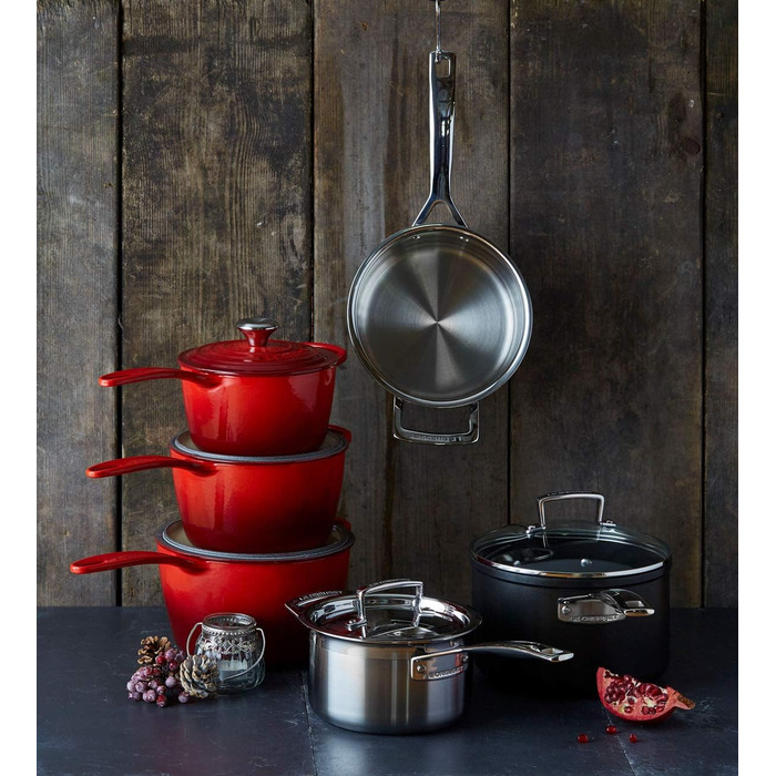 Чавунний сотейник Ø 20 см, 2,5 л з кришкою, вишнево-червоний Signature Le Creuset