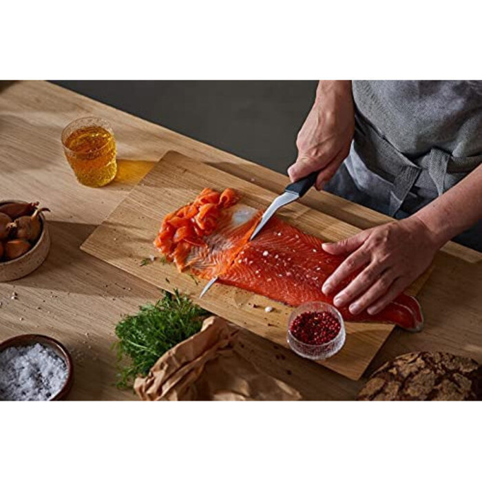 Нож филейный Fiskars Hard Edge 22 см (1054946)